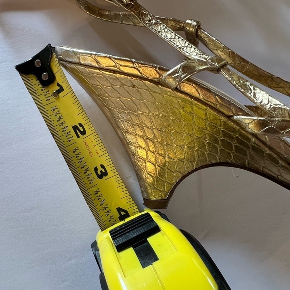 Kate Spade gold strappy wedge sandals snakeskin pattern sz 9.5B party preppy - Picture 8 of 11